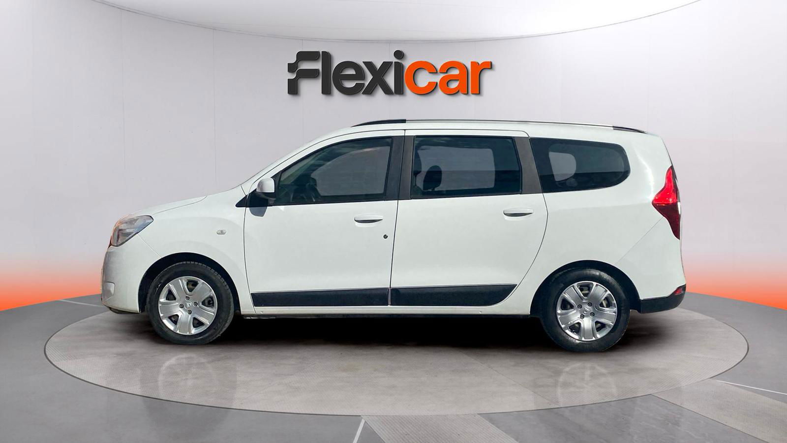 https://cdn-flexicar.caraffinity.it/public_appraisal_images_pro/images/stock/144433/MUlruG4VBj__WhatsApp Image 2025-06-02 at 18.42.25 (5).jpeg